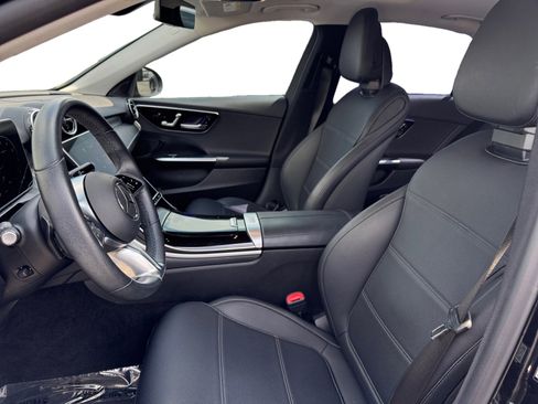 Used 2023 Mercedes-Benz C 300 Sedan image 9