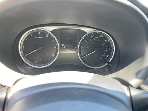 Used 2025 Nissan Kicks Play S FWD image 5