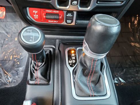 Used 2020 Jeep Gladiator Rubicon image 21