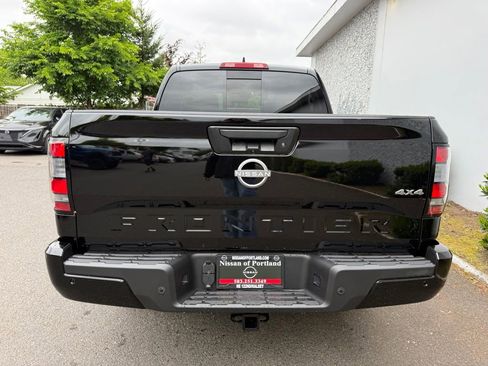 New 2026 Nissan Frontier SV w/ SV Convenience Package AWD/4WD image 8