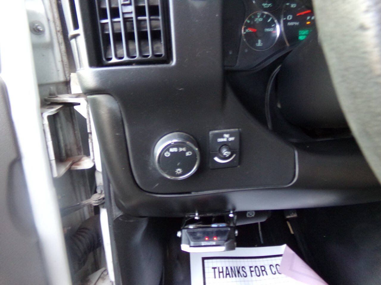 Used 2015 Chevrolet Express 2500 RWD image 24