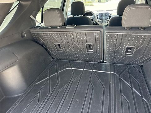 Used 2022 Chevrolet Equinox LS w/ LPO, Floor Liner Package image 23
