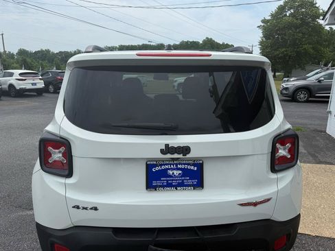 Used 2015 Jeep Renegade Trailhawk AWD/4WD image 8