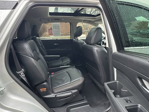 Certified 2023 Nissan Pathfinder SL w/ SL Premium Package image 25