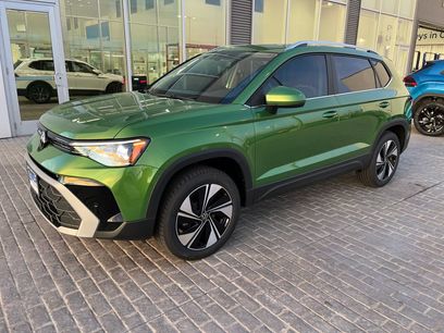 New 2025 Volkswagen Taos SE