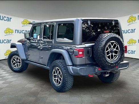 Used 2024 Jeep Wrangler Unlimited Rubicon AWD/4WD image 2