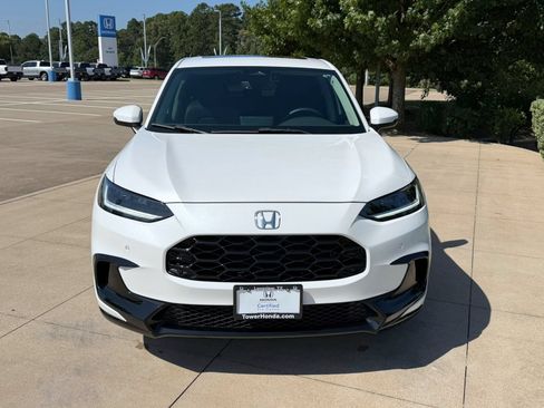 Used 2025 Honda HR-V EX-L image 2