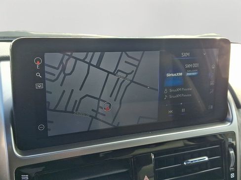 Used 2023 Lexus GX 460 Premium w/ Premium Package image 18