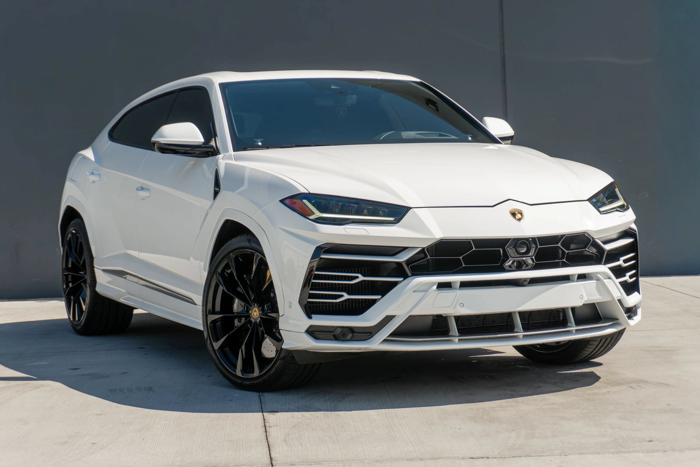 Used 2022 Lamborghini Urus AWD/4WD image 5