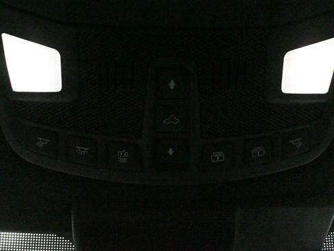 Used 2019 Ford F150 Lariat w/ Equipment Group 502A Luxury AWD/4WD image 38