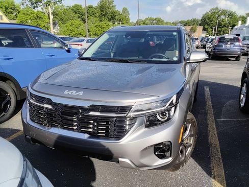 Used 2024 Kia Seltos S AWD/4WD image 12