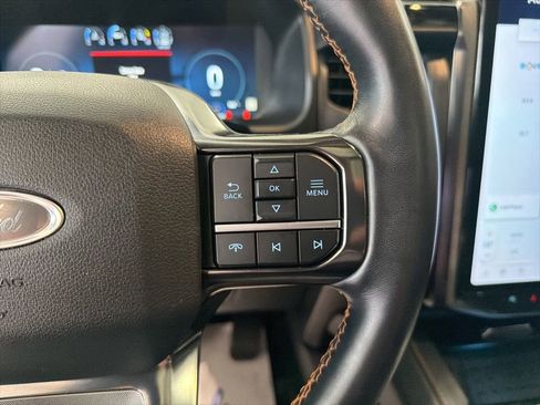 Used 2024 Ford Expedition Platinum AWD/4WD image 19