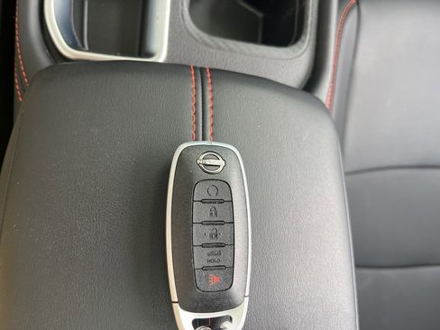 Used 2024 Nissan Sentra SR w/ SR Premium Package image 21