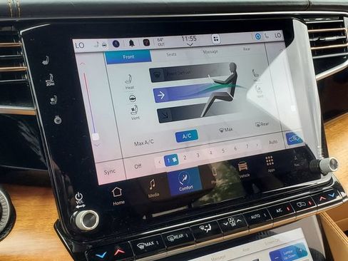 Used 2022 Jeep Grand Wagoneer Series III w/ Rear Seat Video Group 1 AWD/4WD image 22