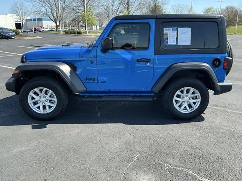Used 2023 Jeep Wrangler Sport AWD/4WD image 7