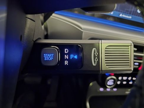 New 2026 Hyundai Ioniq 9 SEL image 19