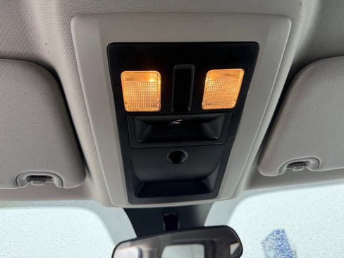 Used 2019 RAM 1500 Classic SLT image 18