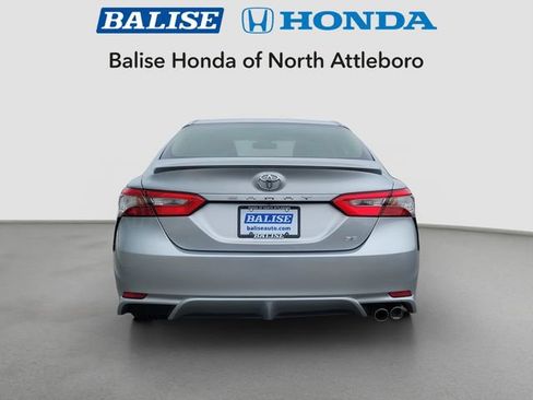 Used 2018 Toyota Camry SE w/ Moonroof Package image 7