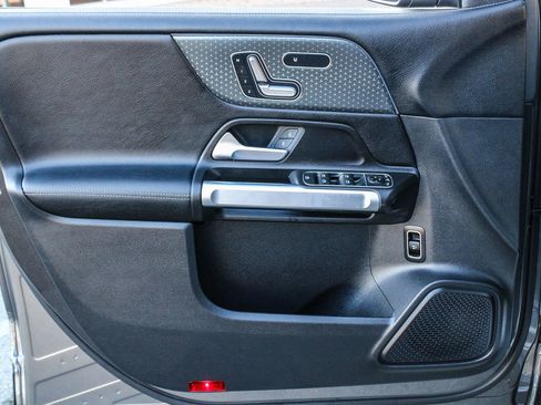 Certified 2024 Mercedes-Benz GLB 250 image 24