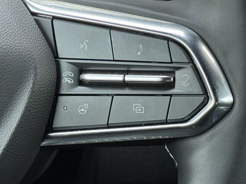 Used 2024 Chevrolet Equinox EV LT FWD image 19