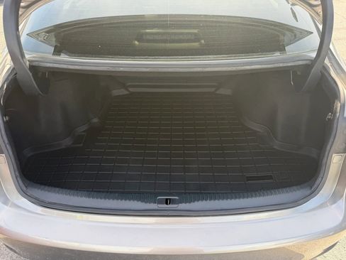 Used 2015 Lexus IS 350 w/ F-Sport Package RWD image 16