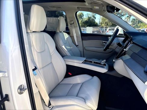 New 2027 Volvo XC90 B6 Ultra AWD/4WD image 32