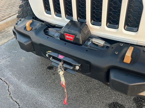 Used 2022 Jeep Wrangler Unlimited Rubicon w/ Xtreme Recon 35" Tire Package AWD/4WD image 39