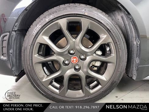 Used 2017 FIAT 124 Spider Abarth image 7