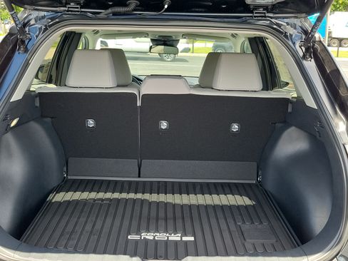 New 2026 Toyota Corolla Cross LE AWD/4WD image 9
