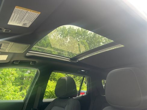 Used 2025 Chevrolet Equinox LT image 17