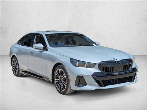 New 2027 BMW 530i xDrive w/ M Sport Package AWD/4WD image 6