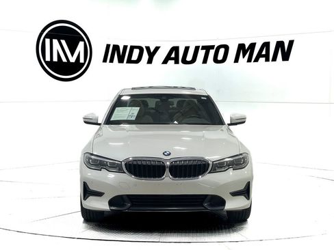 Used 2019 BMW 330i xDrive Sedan w/ Convenience Package image 9