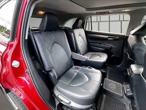 Used 2020 Toyota Highlander Platinum AWD/4WD image 27