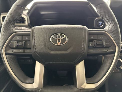 Certified 2025 Toyota Tacoma Limited AWD/4WD image 17