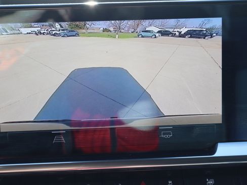 Used 2024 Chevrolet Silverado 1500 LT image 19