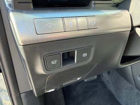 Certified 2026 Hyundai Kona Limited AWD/4WD image 18