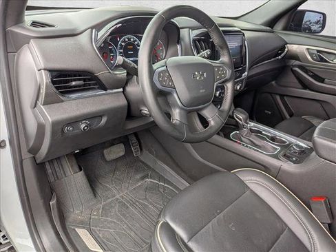 Used 2023 Chevrolet Traverse Premier w/ Redline Edition image 10