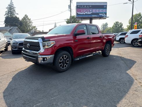 Used 2017 Toyota Tundra Limited AWD/4WD image 2