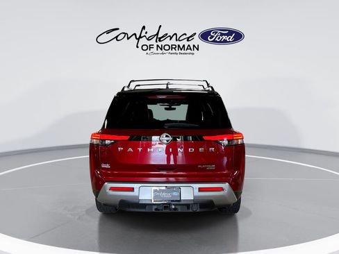 Used 2023 Nissan Pathfinder Platinum w/ Lighting Package (N92) AWD/4WD image 7
