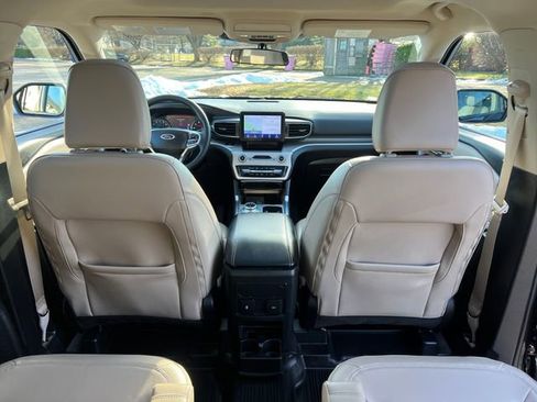 Certified 2023 Ford Explorer XLT w/ Equipment Group 202A image 34