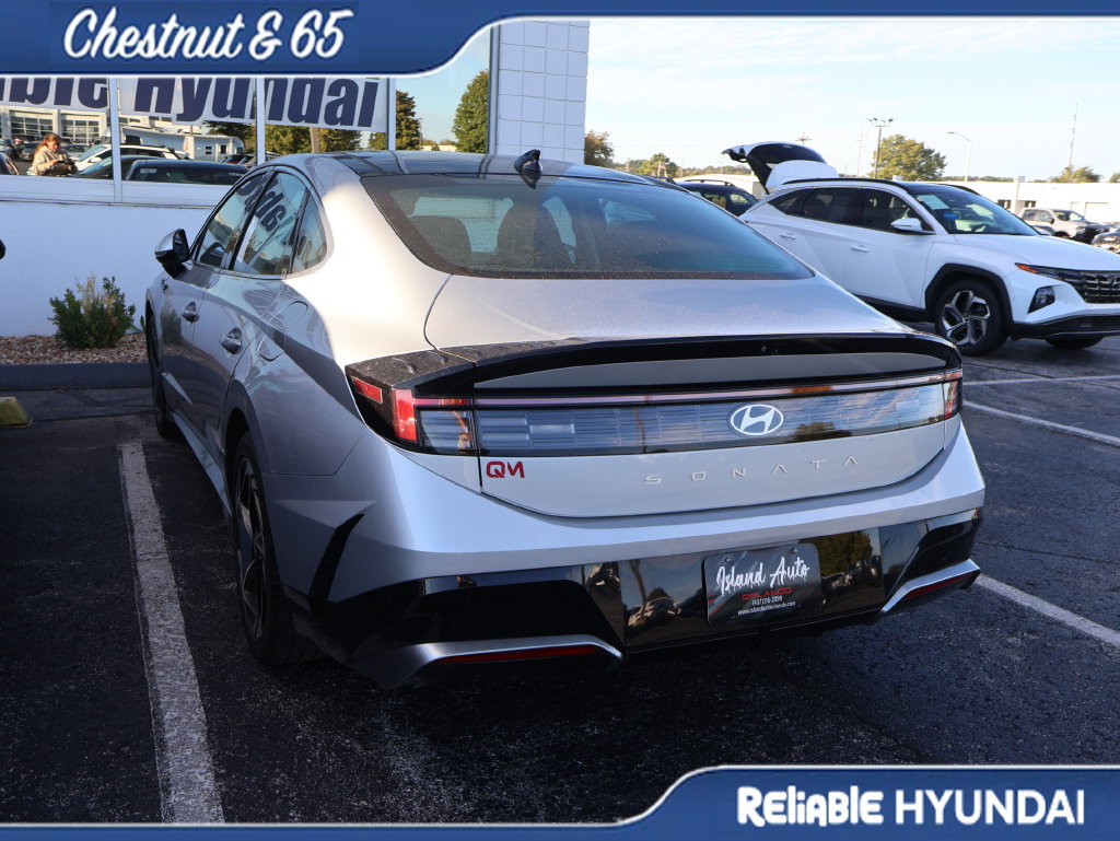 Certified 2024 Hyundai Sonata SEL w/ Convenience Package FWD image 16