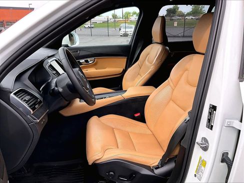 Used 2024 Volvo XC90 T8 Ultimate w/ Protection Package Premier AWD/4WD image 28
