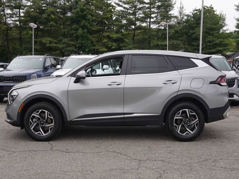 Used 2023 Kia Sportage LX AWD/4WD image 14