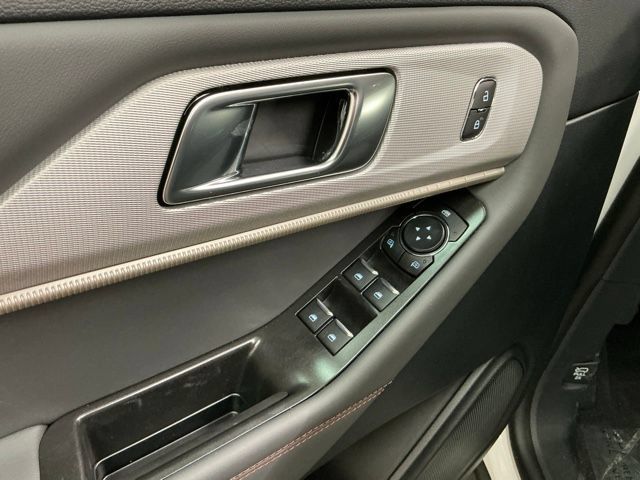 New 2026 Ford Explorer Active AWD/4WD image 16