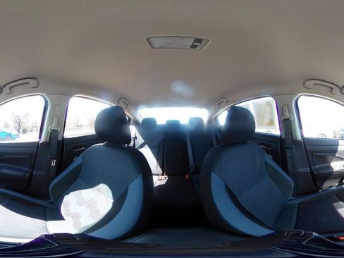 Used 2025 Nissan Versa SV image 40