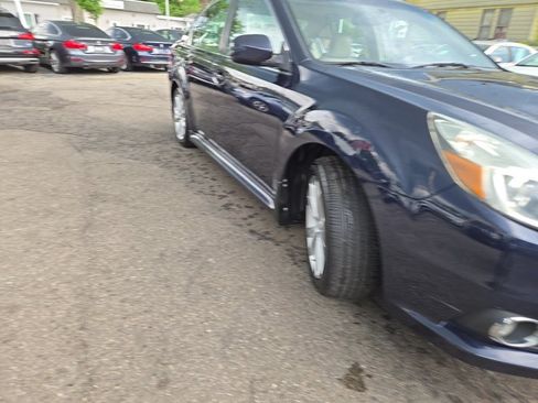 Used 2013 Subaru Legacy 2.5i Limited AWD/4WD image 3