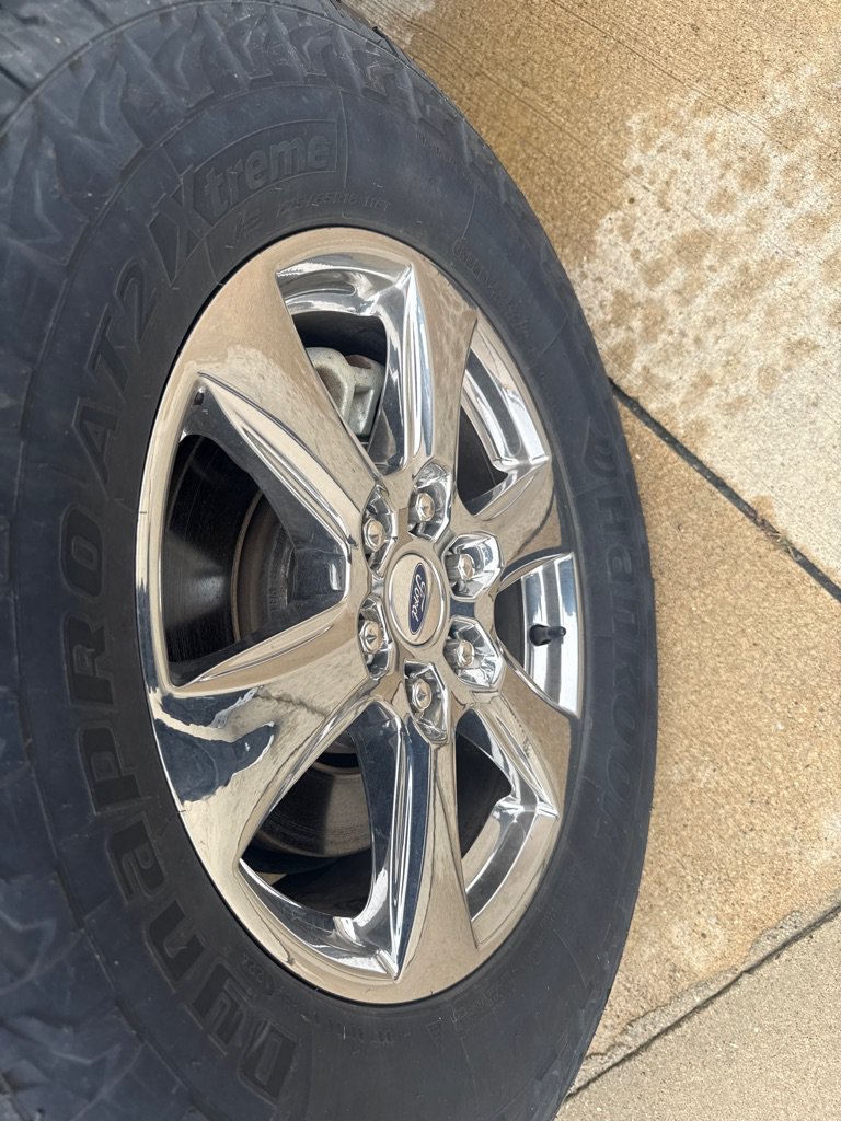 Used 2020 Ford F150 Lariat AWD/4WD image 9