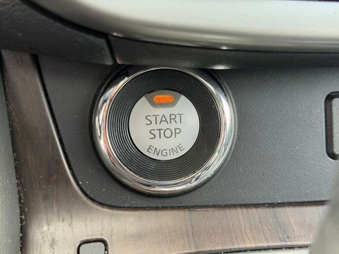 Certified 2024 Nissan Murano Platinum w/ Cargo Package image 21