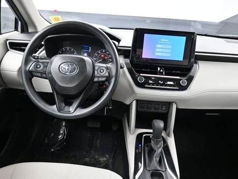 Certified 2024 Toyota Corolla Cross L image 19