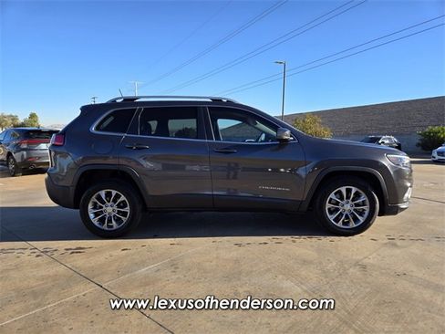 Used 2020 Jeep Cherokee Latitude Plus image 7